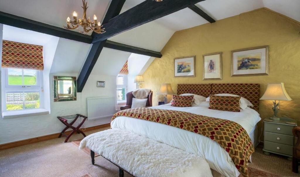 Yr Hen Felin - The Old Mill B&B Морфа Нефин Екстериор снимка