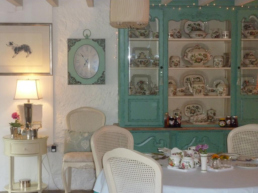 Yr Hen Felin - The Old Mill B&B Морфа Нефин Екстериор снимка