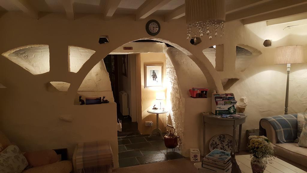 Yr Hen Felin - The Old Mill B&B Морфа Нефин Екстериор снимка